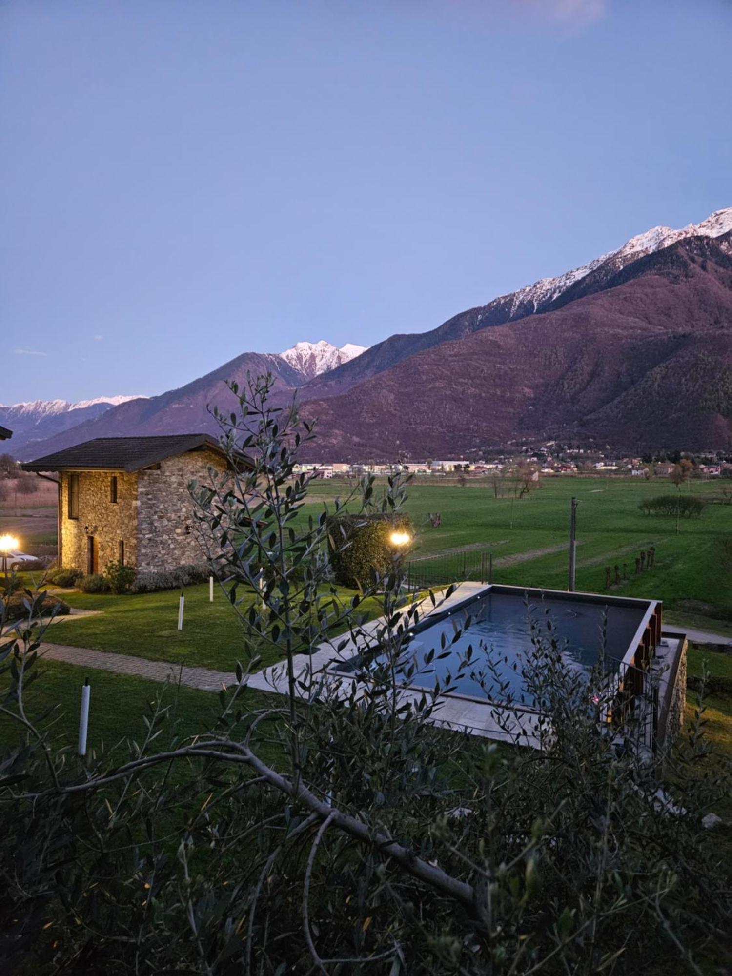Borgo Erbiola Villa Colico Bagian luar foto