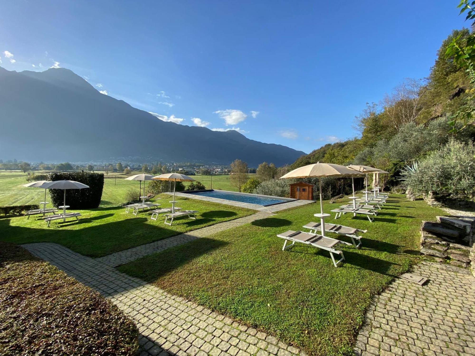 Borgo Erbiola Villa Colico Bagian luar foto
